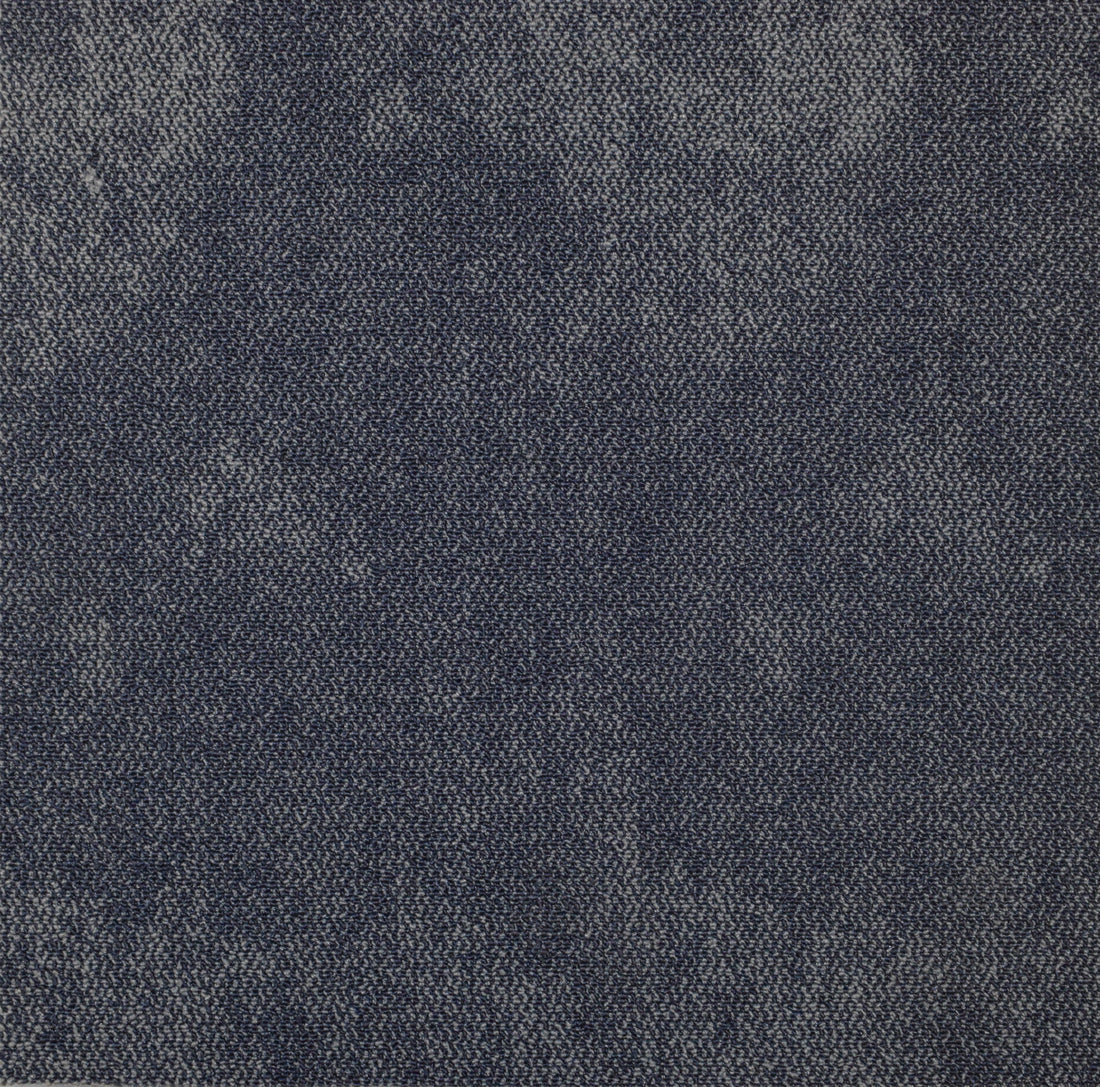 Vapour Nitro carpet tile