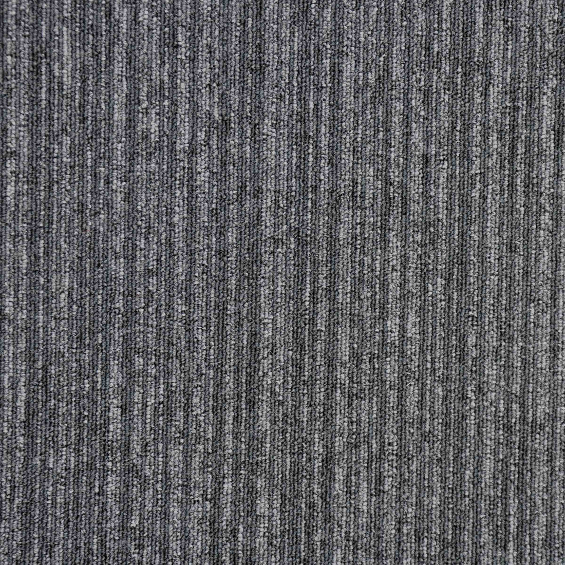 Vital Mercury carpet tile