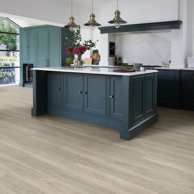 Polyflor Camaro Rigid Core Parisian Limed Oak SPC click LVT sample