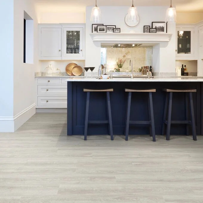 Polyflor Camaro Rigid Core Bianco Oak SPC click LVT sample