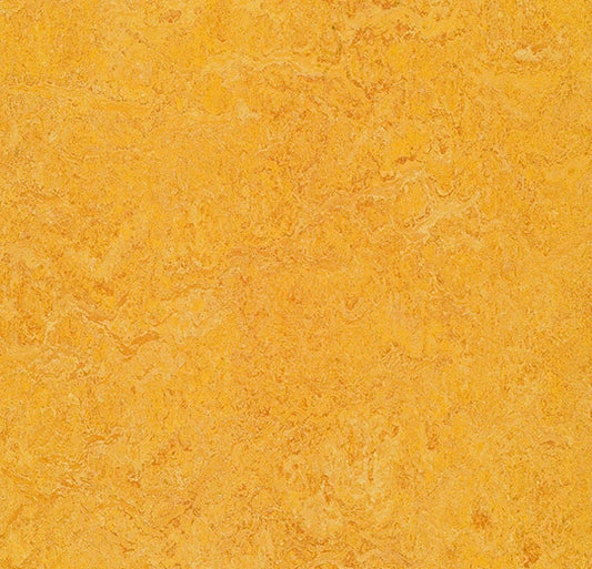 Forbo Marmoleum Marbled Real Dandelion 3225