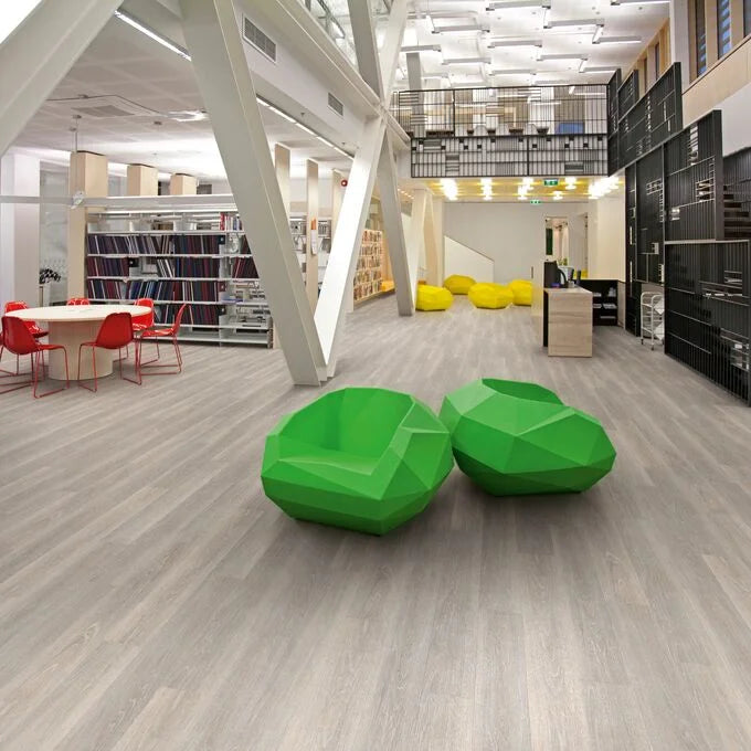 Polyflor Expona EnCore Parisian Limed Oak Rigid Loc SPC | Trade Prices | Free Samples