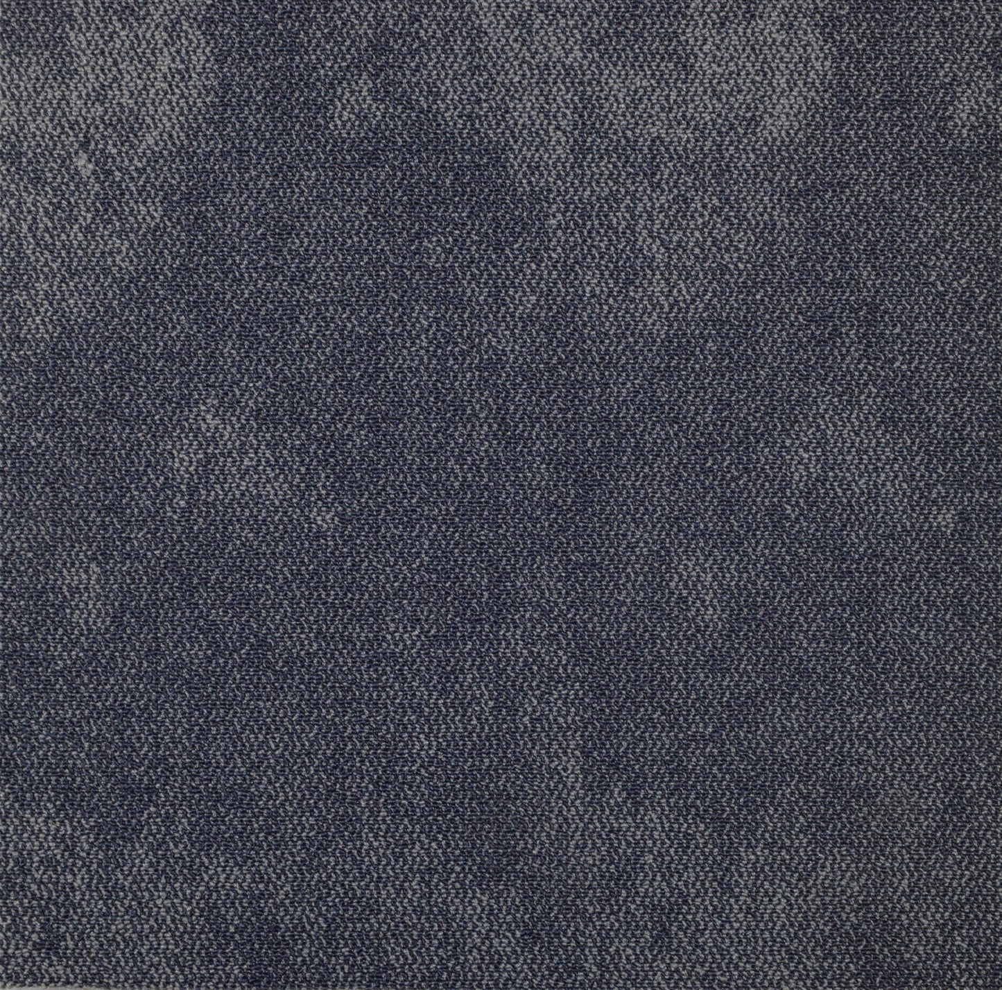 Vapour Nitro carpet tile