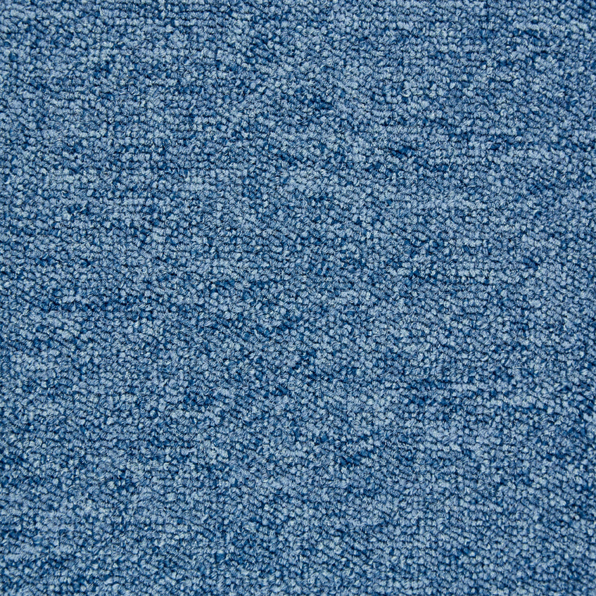 Sprint Cerulean carpet tile