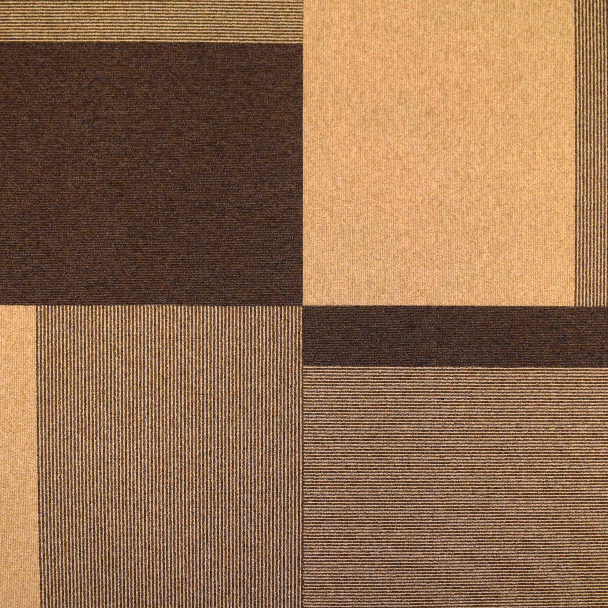 Total Contrast Mellow Bark carpet tile