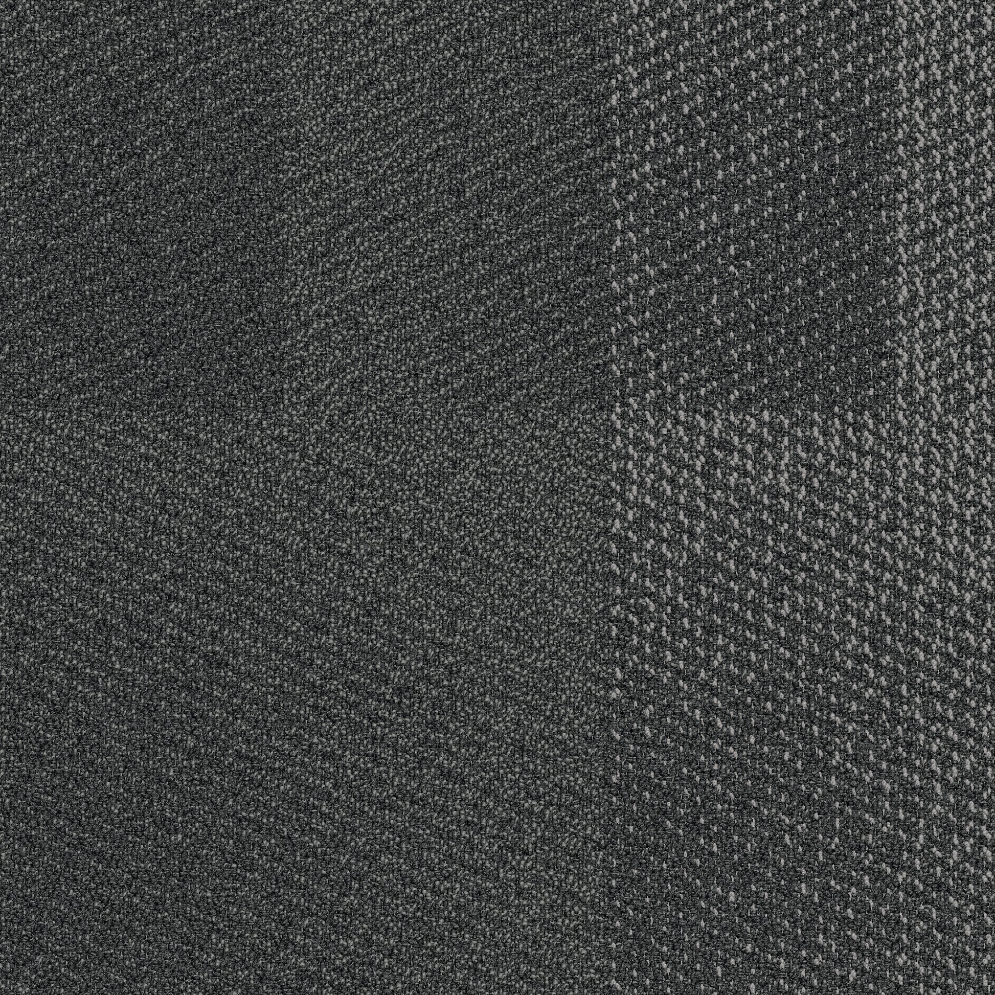 Triumph Everyway Steel carpet tile