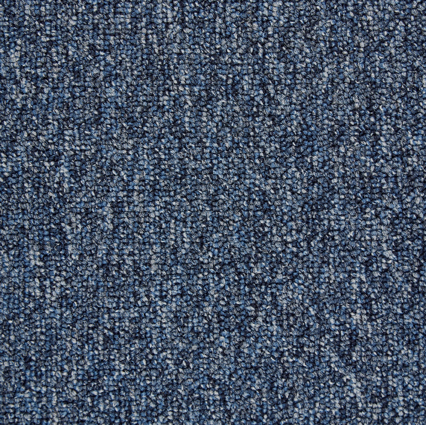 Triumph Loop Blue Ice carpet tile