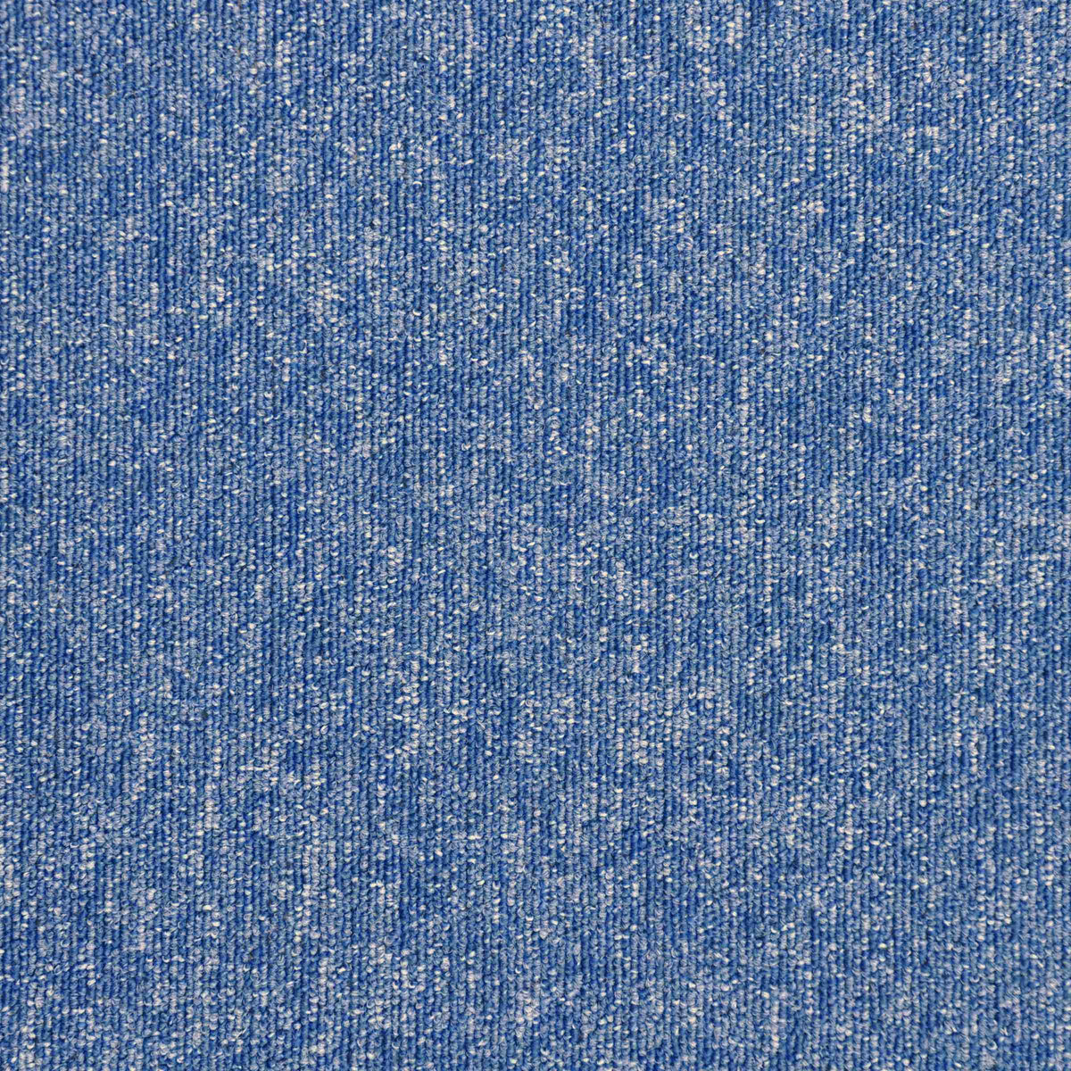 Vital Glacier carpet tile
