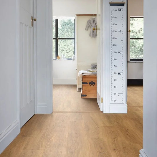 Polyflor Camaro Rigid Core Butternut Oak SPC click LVT sample