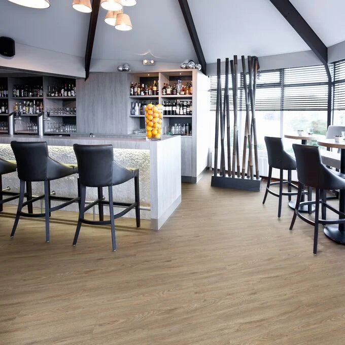 Polyflor Expona EnCore Summerhouse Oak Rigid Loc SPC | Trade Prices | Free Samples