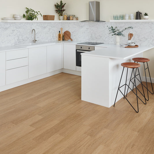 Karndean Knight Tile Natural Studio Oak KP151 wood-effect LVT 2mm sample