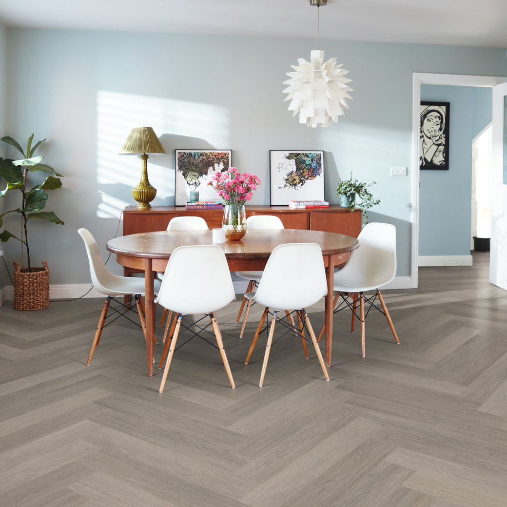 Karndean Knight Tile Grey Studio Oak KP152 wood-effect LVT 2mm sample