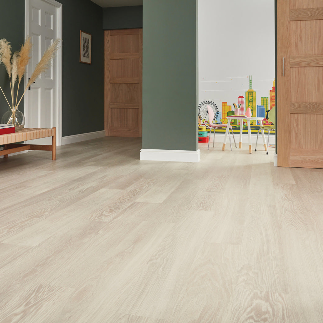 Karndean Knight Tile Nordic Limed Oak KP153 wood-effect LVT 2mm sample