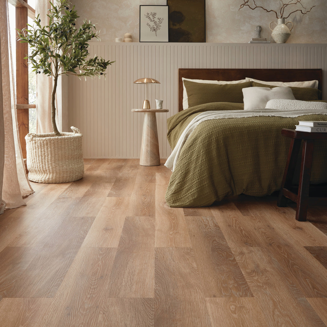 Karndean Knight Tile Pale Limed Oak KP94 wood-effect LVT 2mm sample