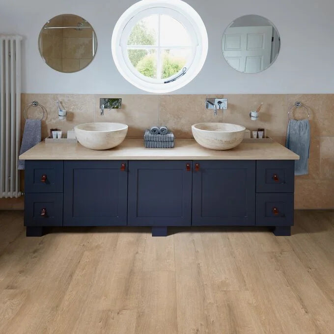 Polyflor Camaro PUR 2244 Cashmere Oak LVT flooring with plank wood-effect finish