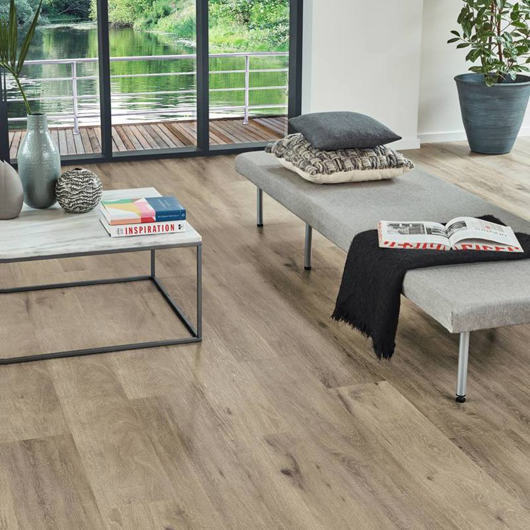 Karndean Van Gogh Baltic Washed Oak RKP8101 rigid core SPC click LVT sample
