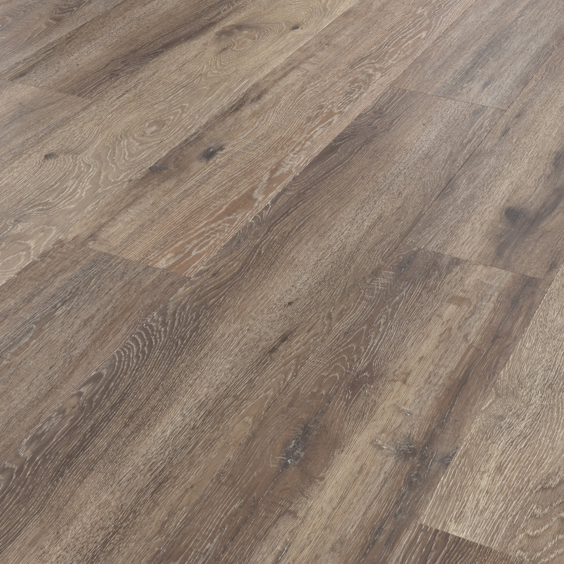 Karndean Van Gogh Baltic Mistral Oak RKP8112 rigid core SPC click LVT sample
