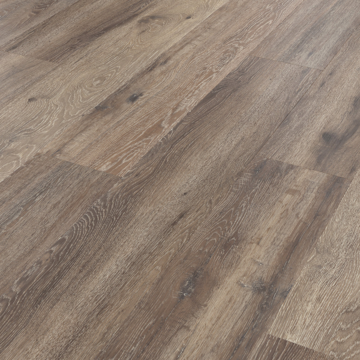 Karndean Van Gogh Baltic Mistral Oak RKP8112 rigid core SPC click LVT sample
