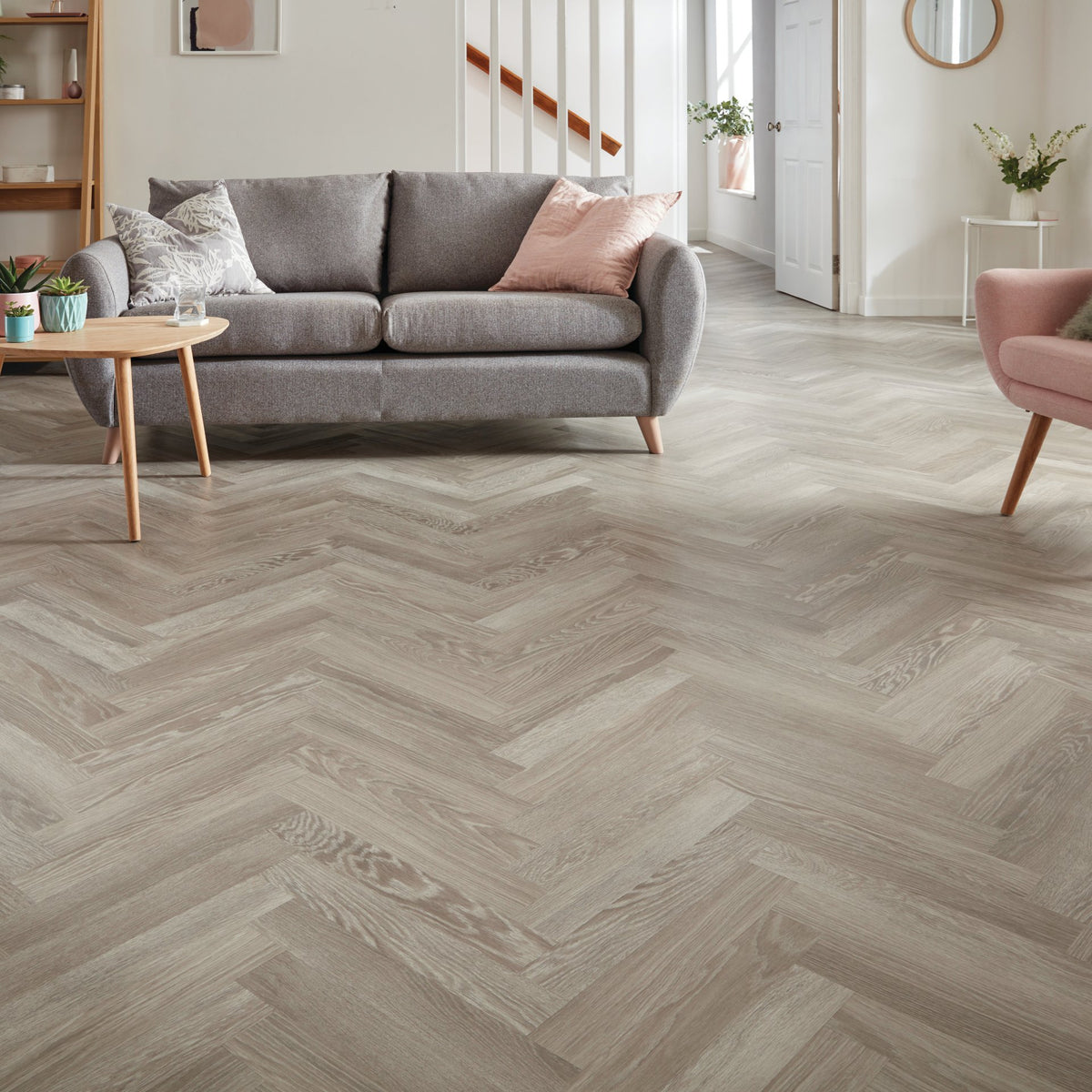 Karndean Knight Tile Grey Limed Oak SM-KP138 small plank wood-effect LVT 2mm sample