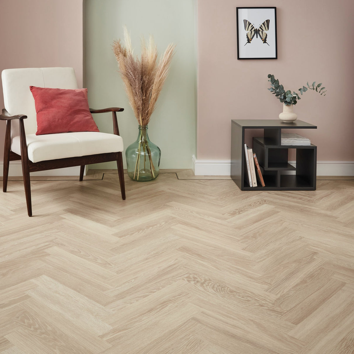 Karndean Knight Tile Dutch Limed Oak SM-KP154 small plank wood-effect LVT 2mm sample