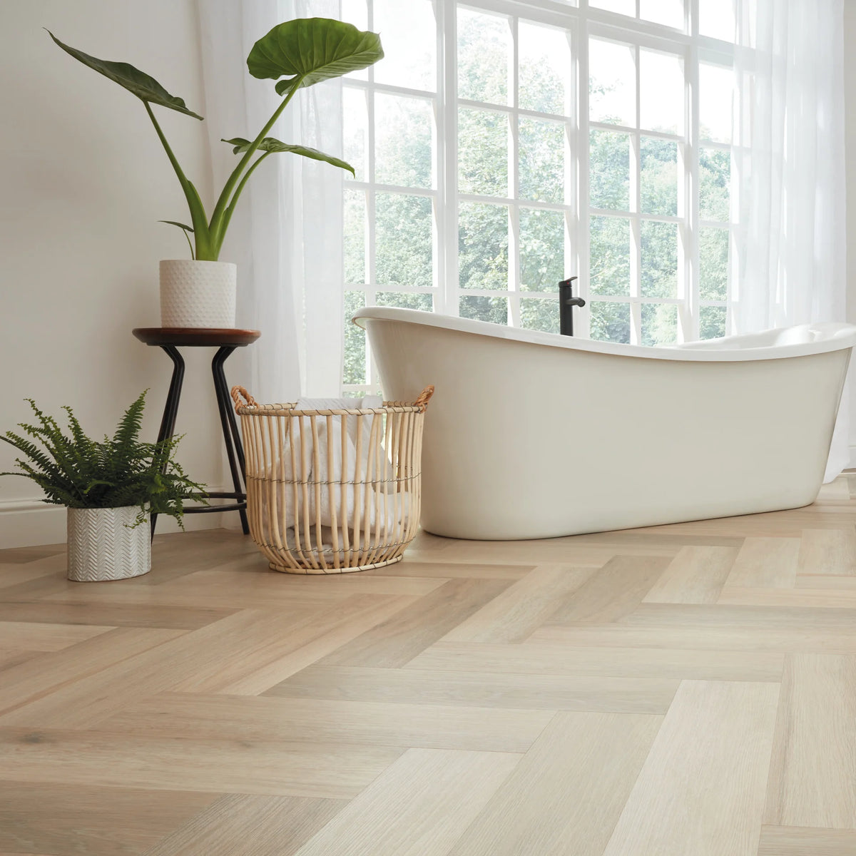 Karndean Van Gogh Texas White Ash SM-VGW8105 herringbone wood-effect LVT 0.55mm sample
