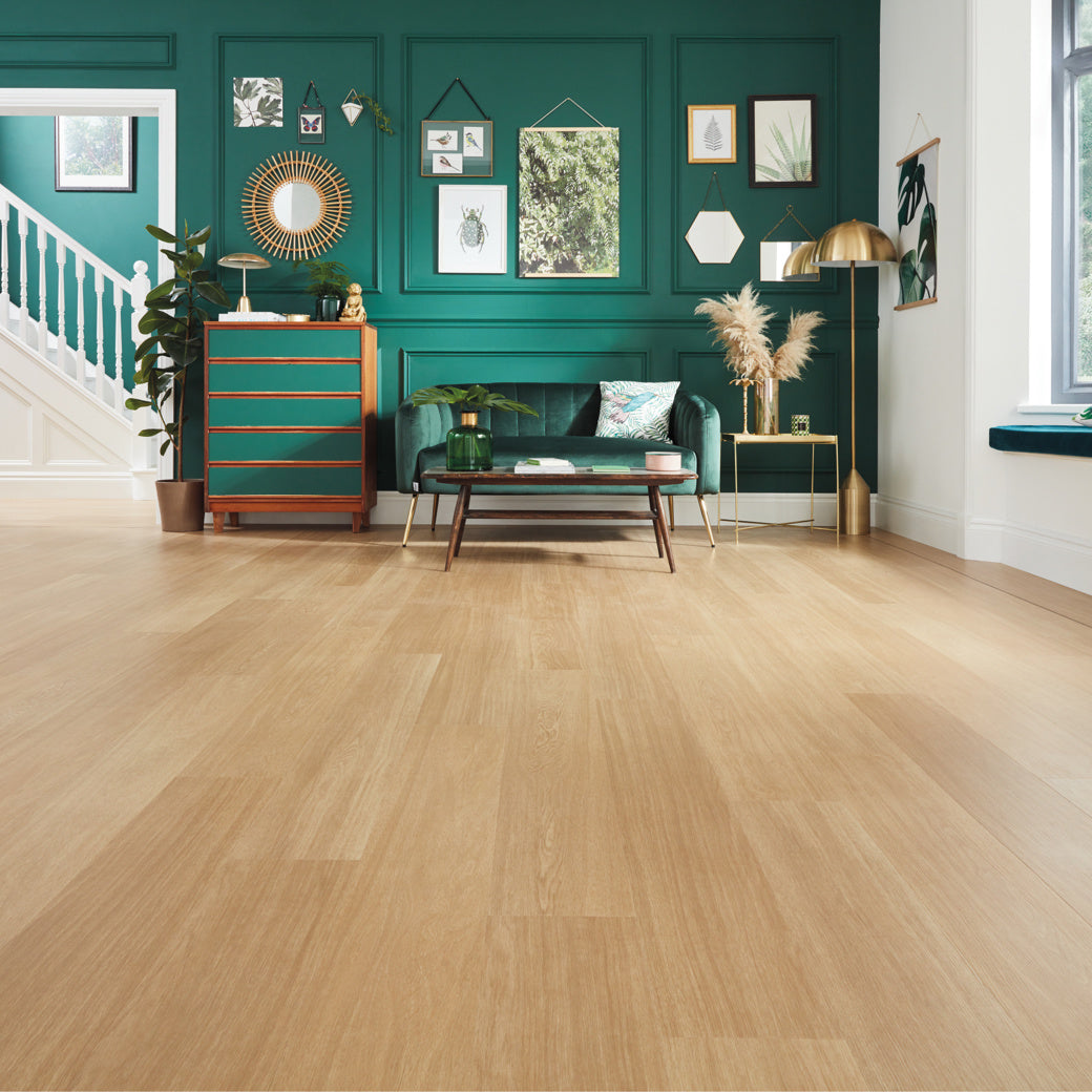 Karndean Van Gogh Natural Prime Oak VGW115T wood-effect LVT 0.55mm sample