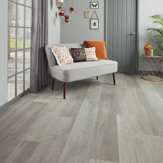 Karndean Van Gogh Shadow Oak VGW124T wood-effect LVT 0.55mm sample