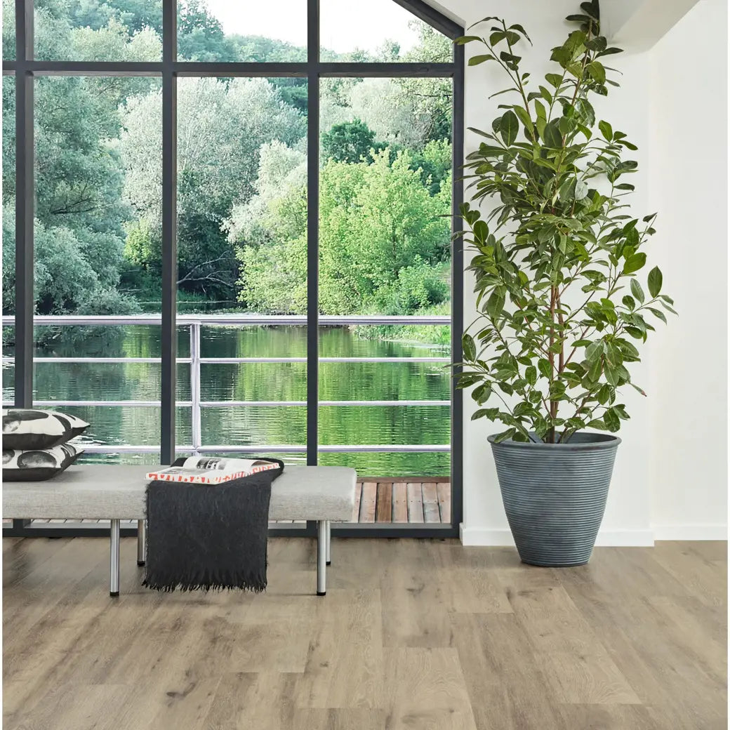 Karndean Van Gogh Baltic Washed Oak VGW8101 wood-effect LVT 0.55mm sample