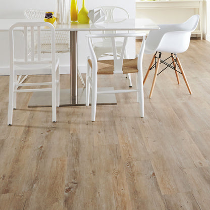 Karndean Van Gogh Country Oak VGW81T wood-effect LVT 0.55mm sample