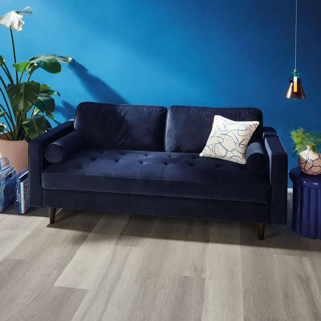 Karndean Van Gogh Texas Grey Ash VGW8239 wood-effect LVT 0.55mm sample